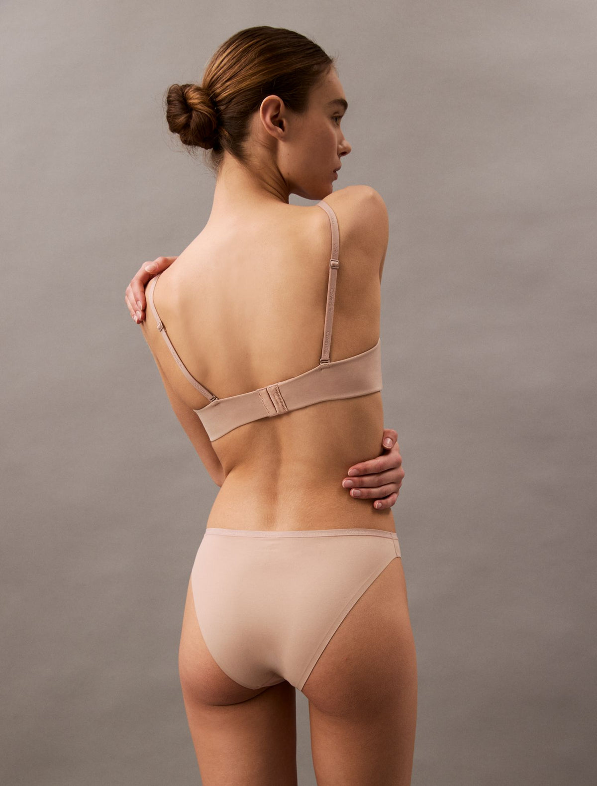 Perfectly Fit Push Up Strapless Bra - Calvin Klein Underwear