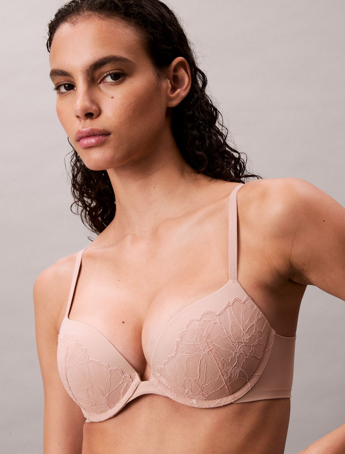 Perfectly Fit Lace Push Up Plunge Bra - Calvin Klein Underwear