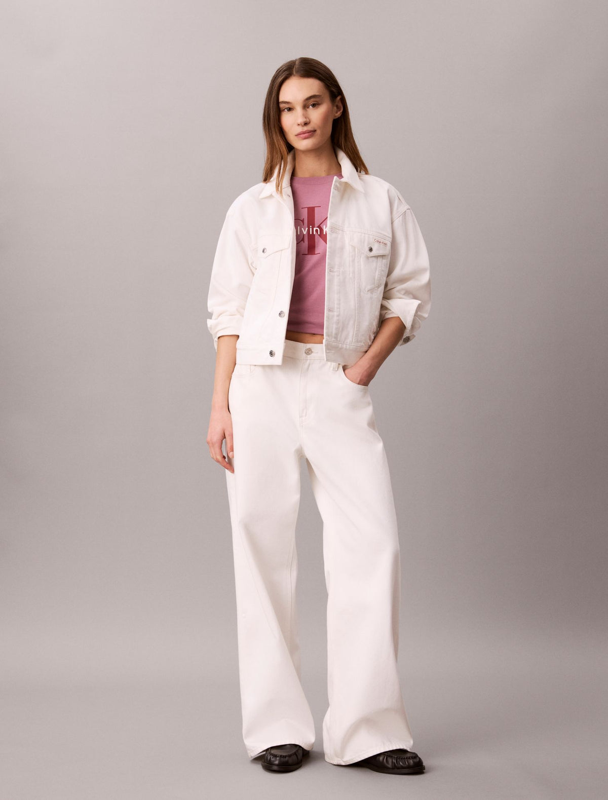 Monologo Crewneck Tee - Calvin Klein Women