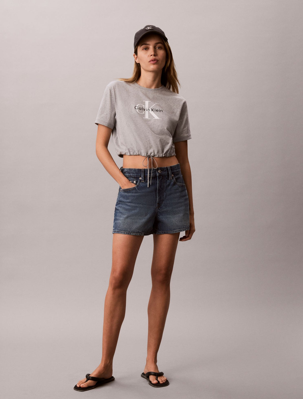 Monologo Cropped T-Shirt - Calvin Klein Women