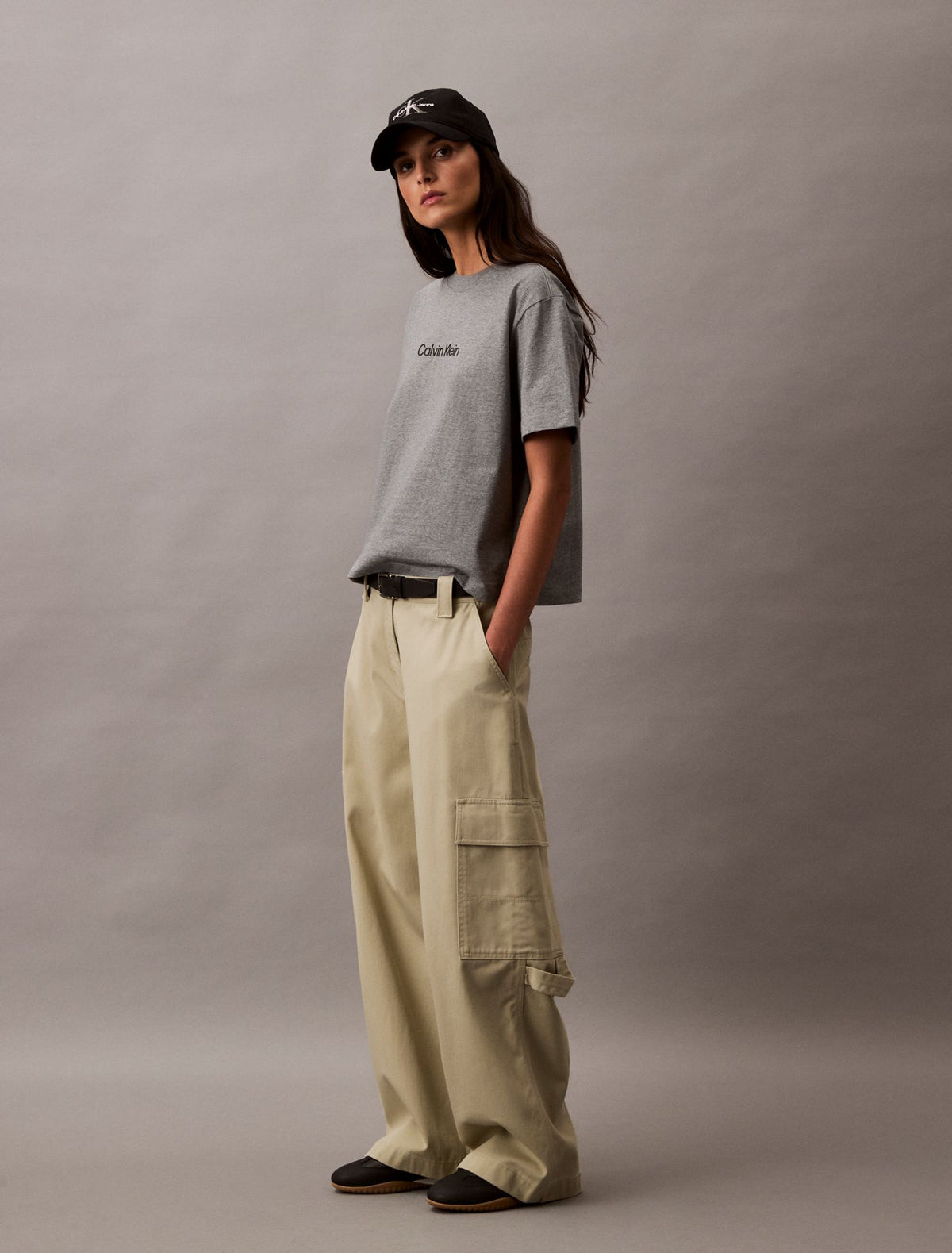 Standard Logo Boxy Fit Crewneck T-Shirt - Calvin Klein Women