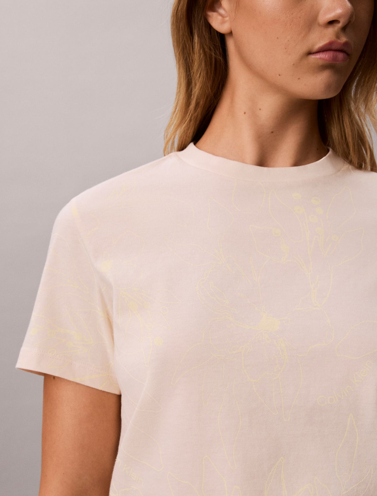 Floral Print Classic T-Shirt - Calvin Klein Women