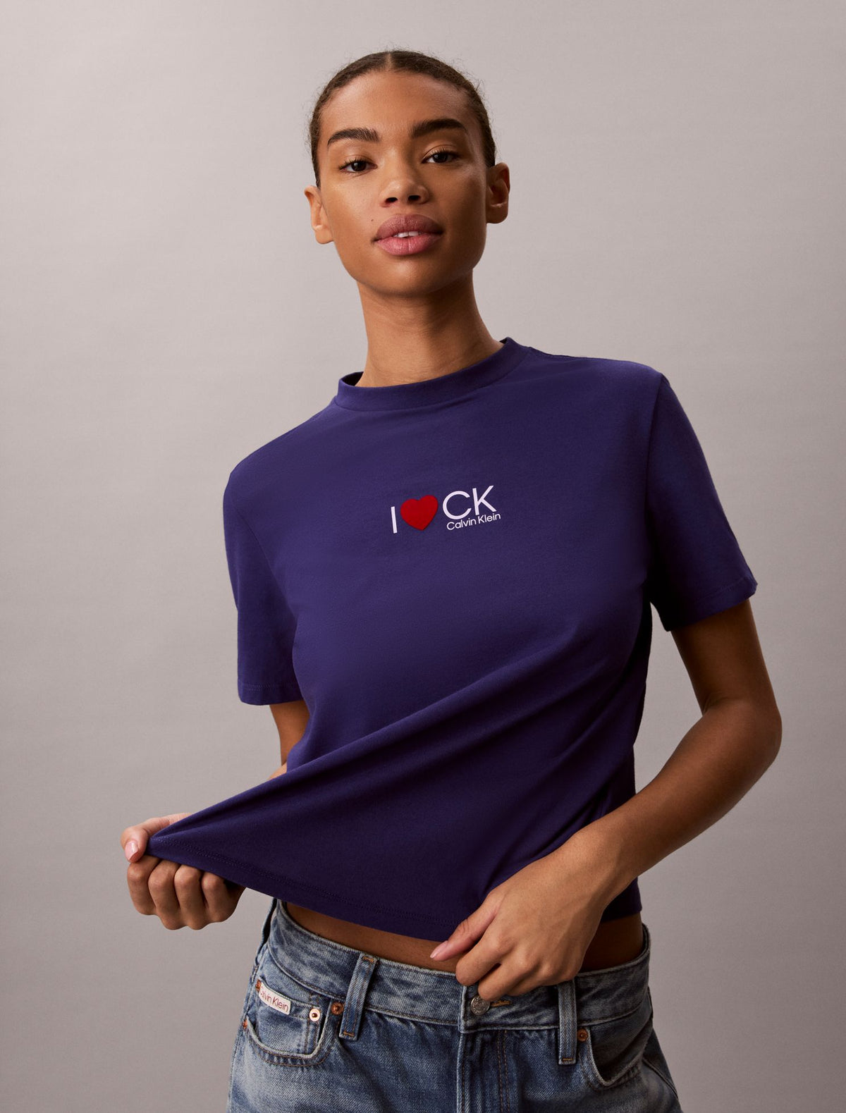 Heart Logo Classic T-Shirt - Calvin Klein Women
