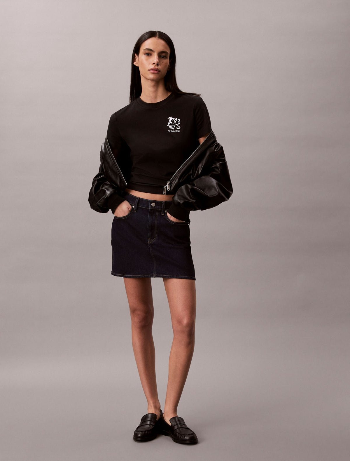 Flower Logo Graphic Slim T-Shirt - Calvin Klein Women