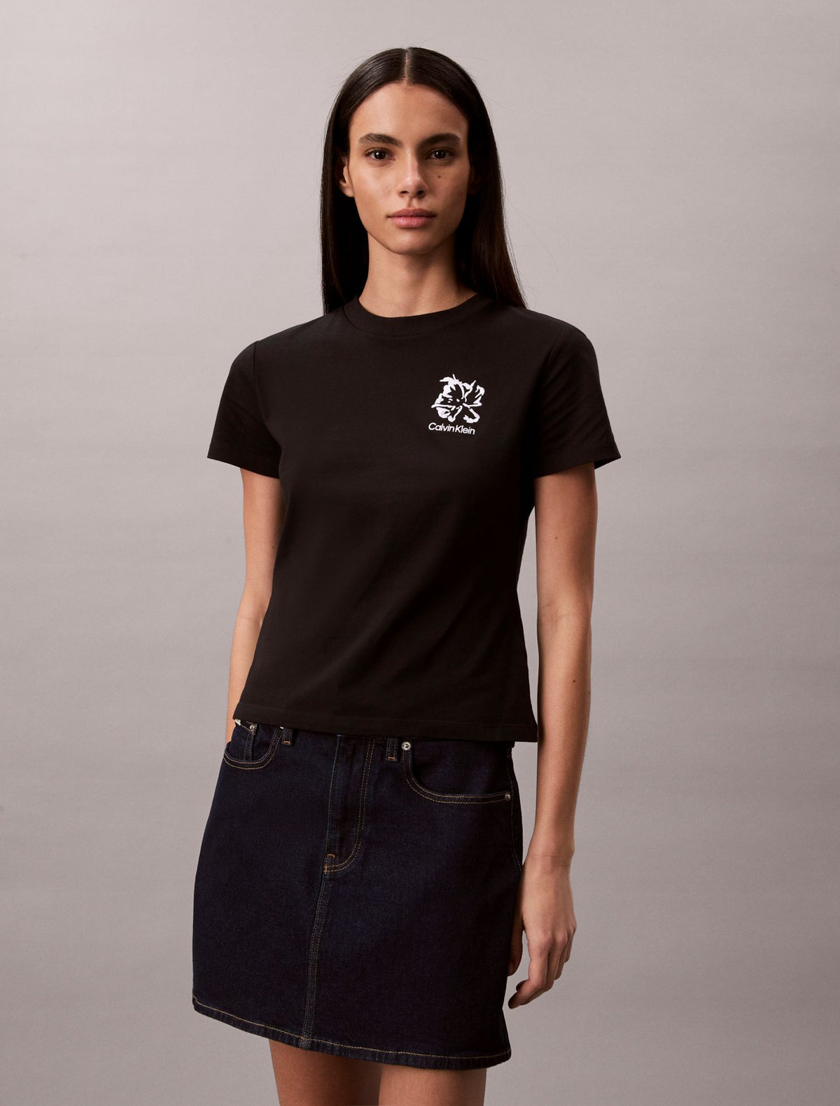 Flower Logo Graphic Slim T-Shirt - Calvin Klein Women