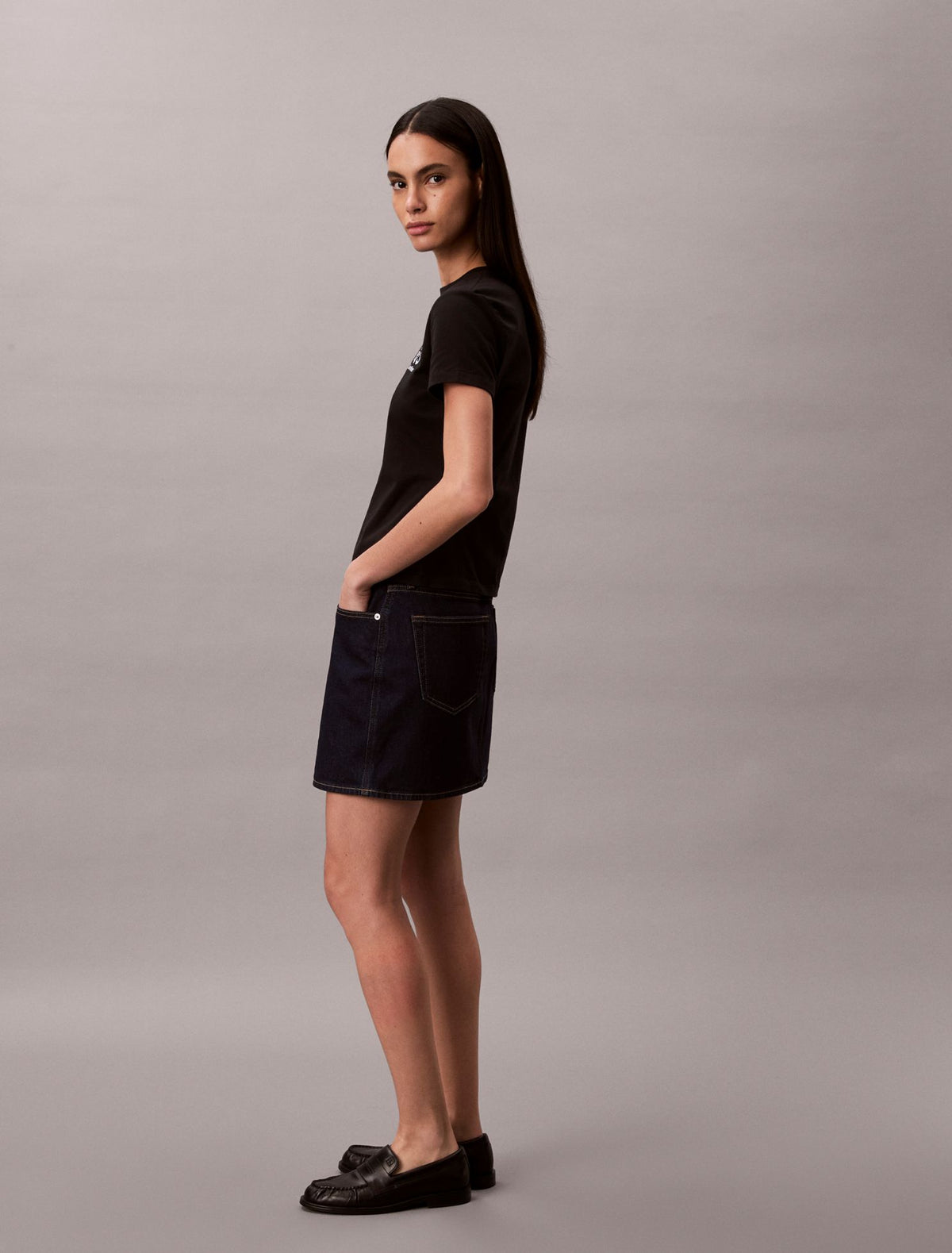 Flower Logo Graphic Slim T-Shirt - Calvin Klein Women