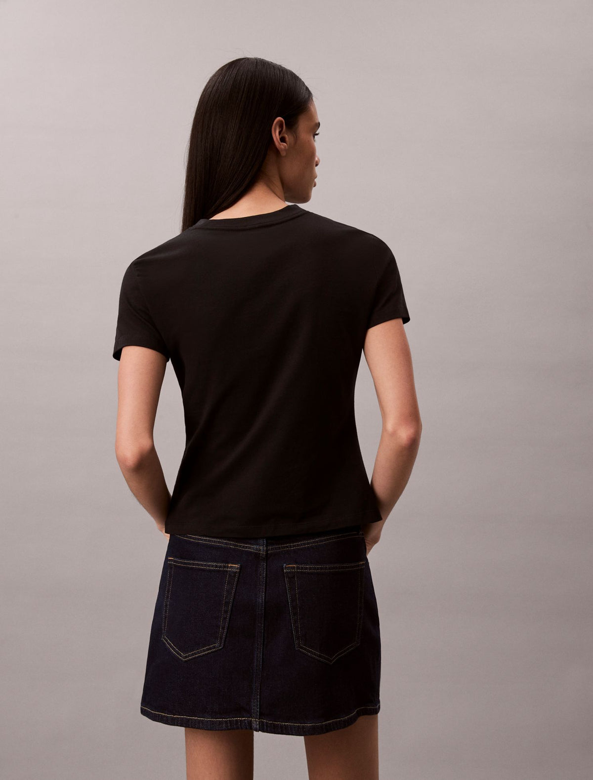Flower Logo Graphic Slim T-Shirt - Calvin Klein Women