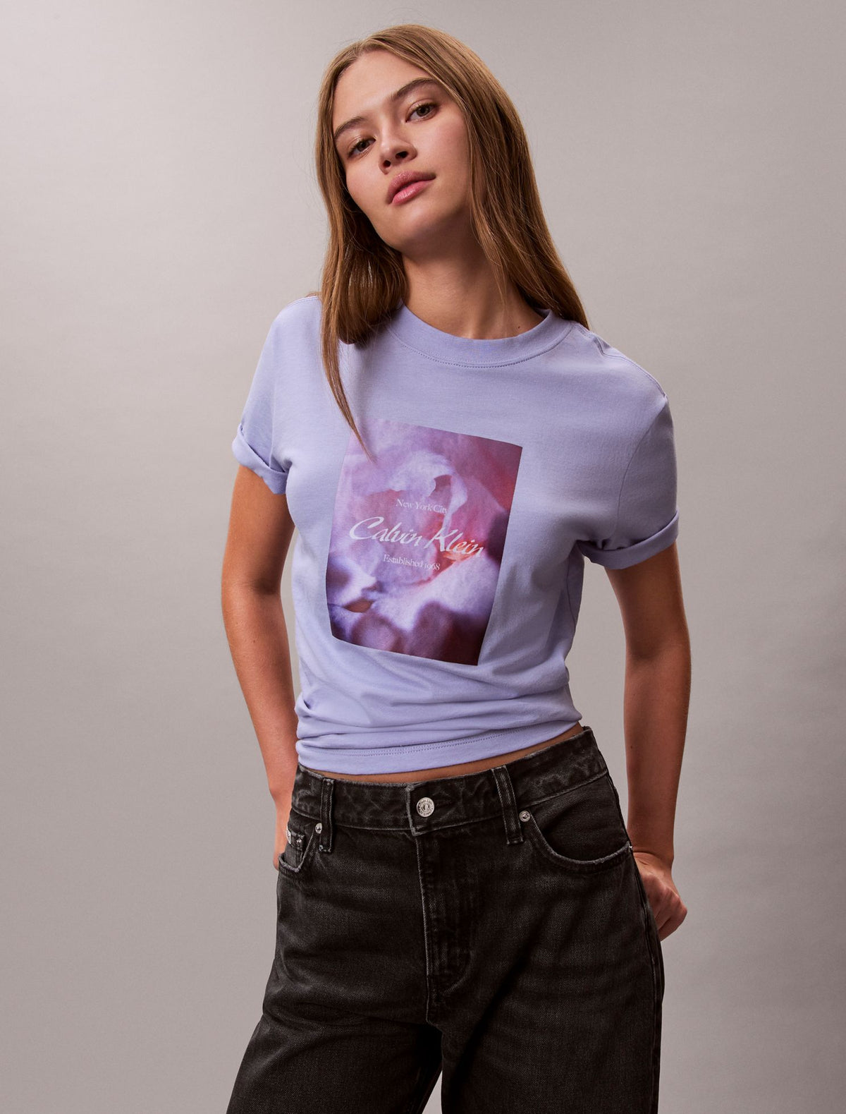 Flower Script Logo Graphic Classic T-Shirt - Calvin Klein Women